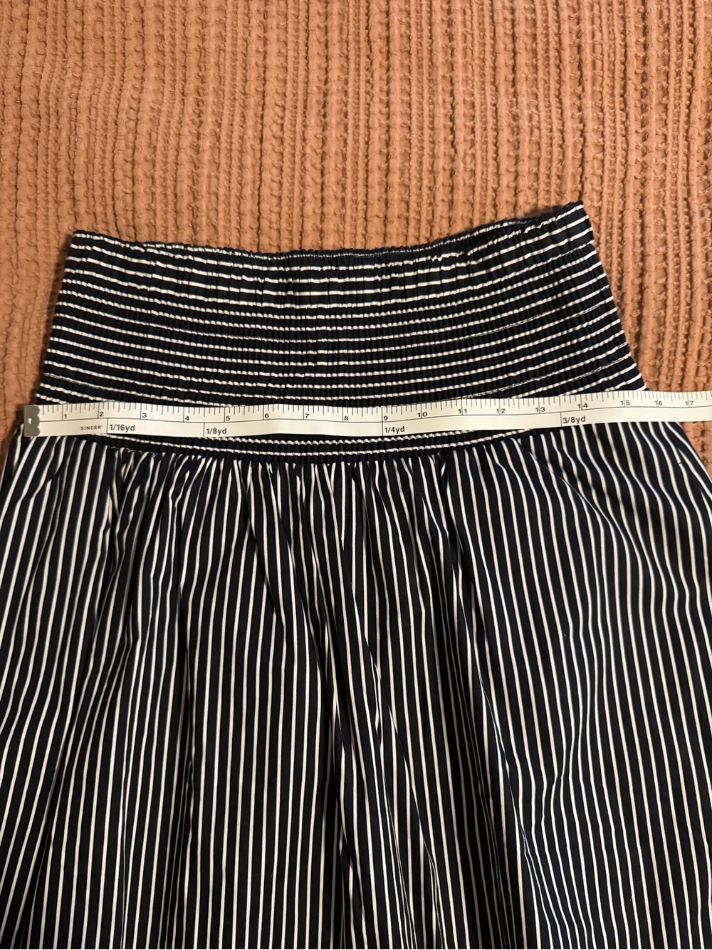 Cabi scooter skirt small #5036 - Picture 9 of 10